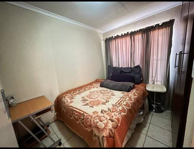 2 BEDROOM HOUSE FOR SALE IN SOSHANGUVE VV